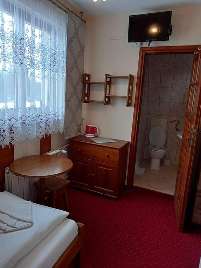Pokoje Goscinne U Bronka Ciche Małe Екстериор снимка